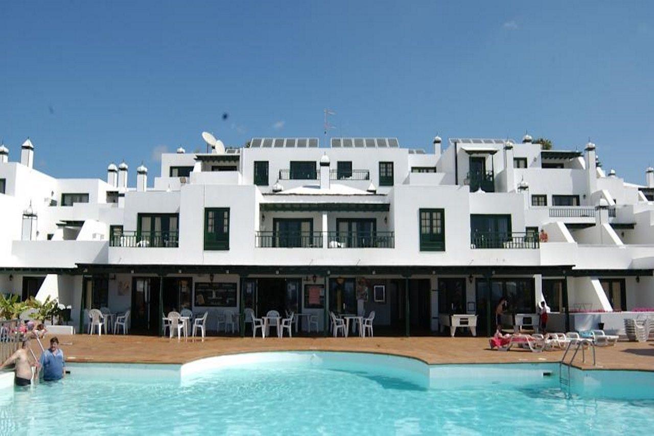 Apartamentos Los Pueblos Puerto del Carmen  Bagian luar foto