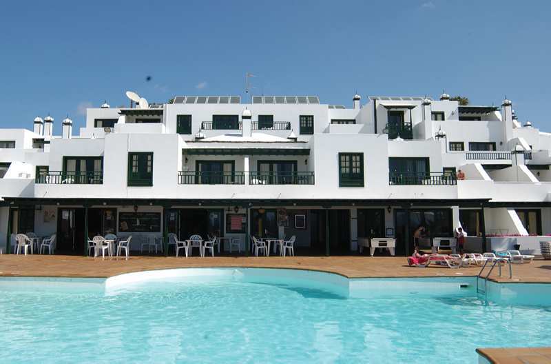 Apartamentos Los Pueblos Puerto del Carmen  Bagian luar foto